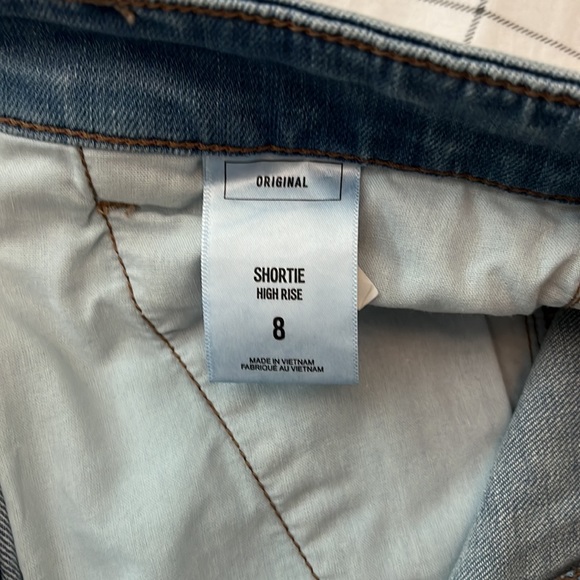 Express high rise shorts, EUC, size 8 - Picture 5 of 5